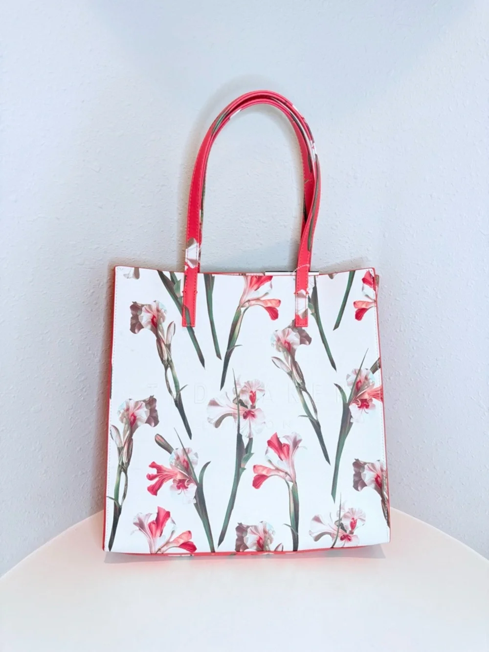Ted Baker The Icon White Coral Iris Floral Print Large Tote Bag NWT